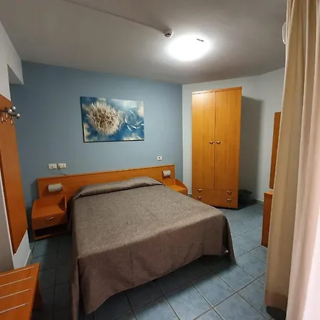 Casale Dei Greci 3*
