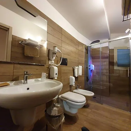 Casale Dei Greci 3*
